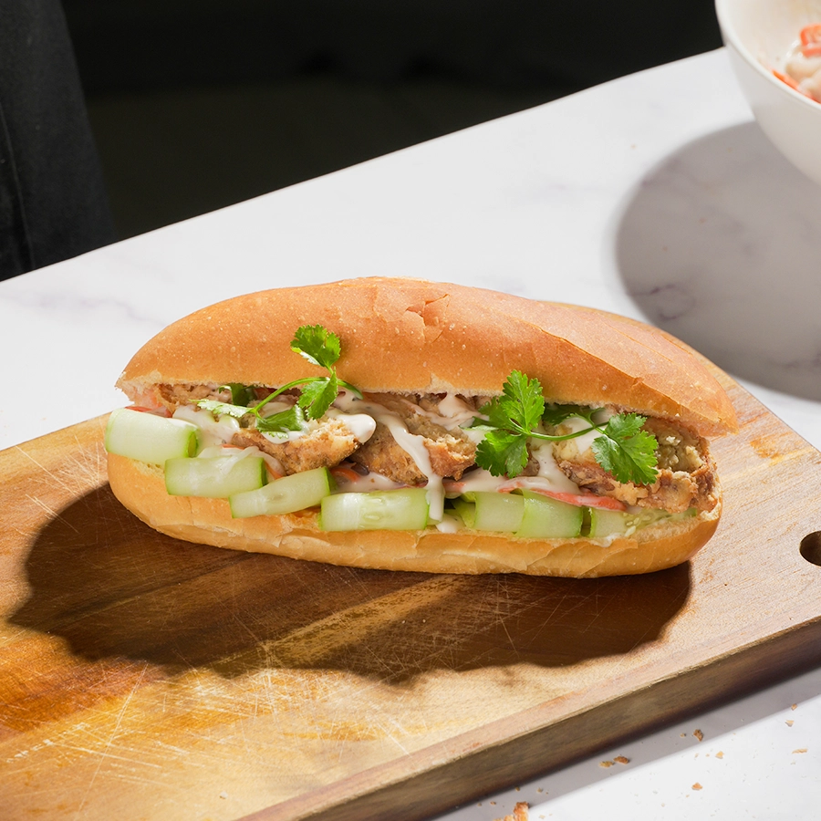 Bánh Mì Gà Giòn Chay